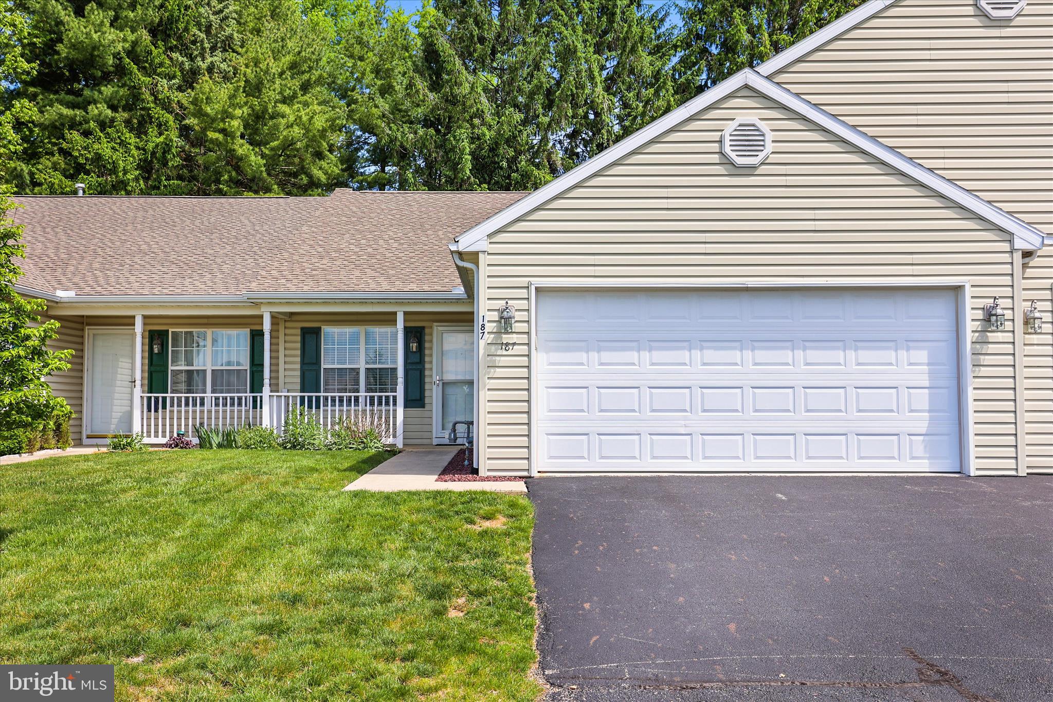 EQUINE MEADOWS - Residential