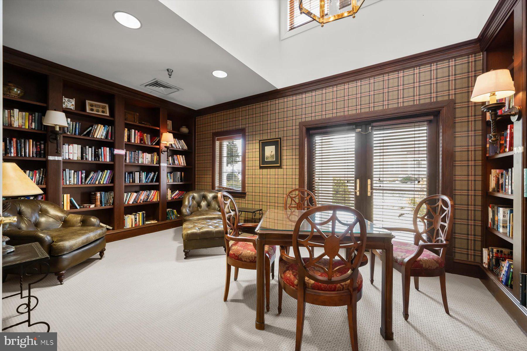 ELLICOTT HILLS - Residential