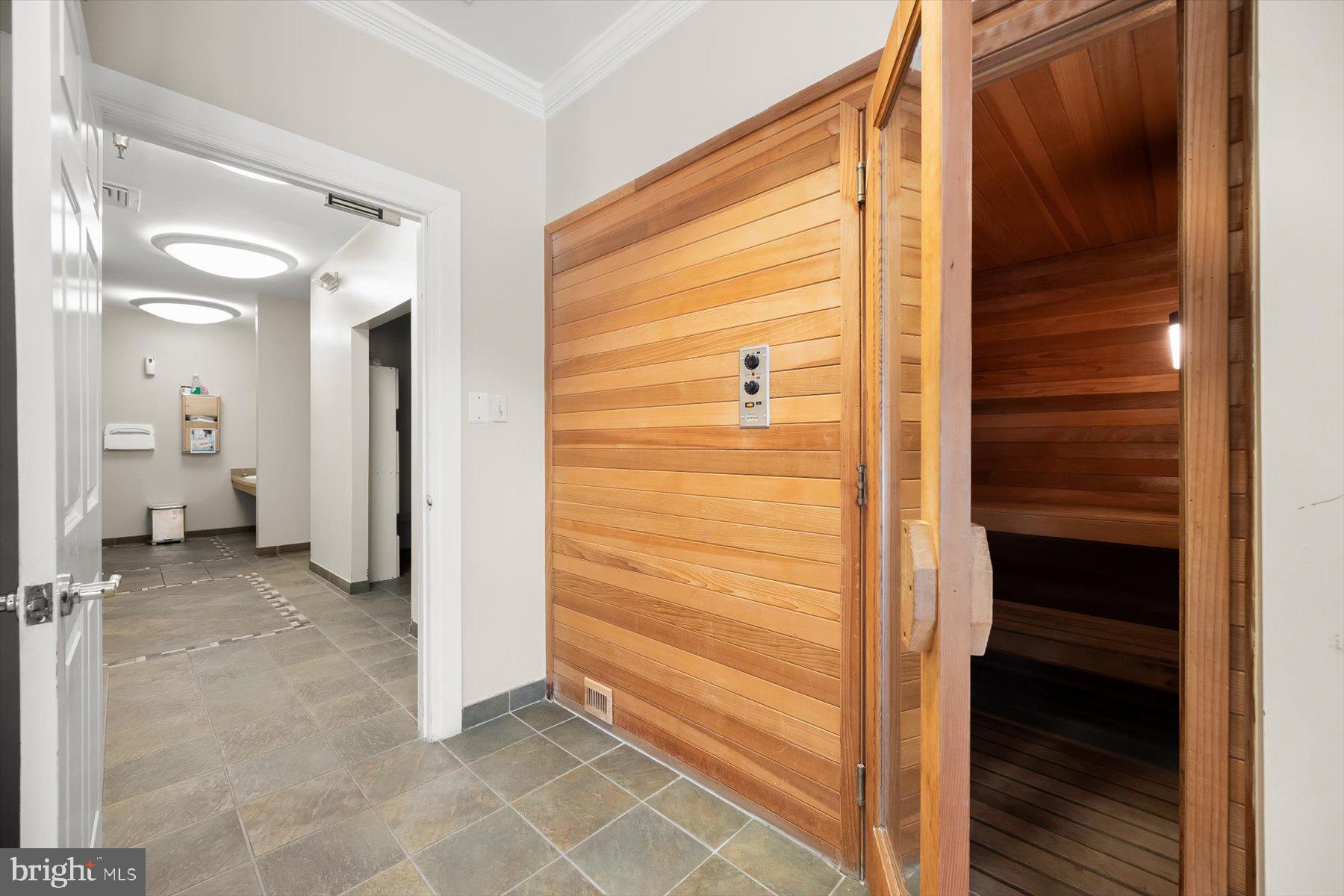 ELLICOTT HILLS - Residential