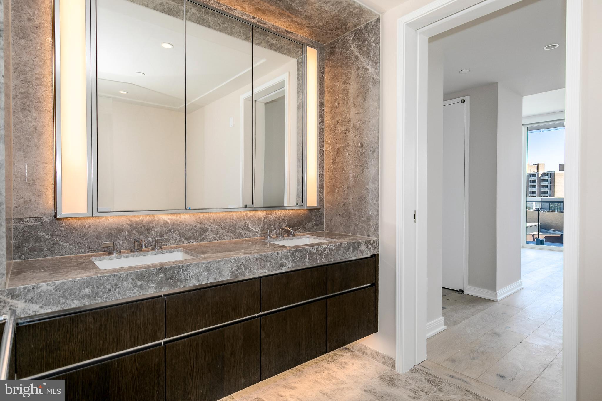 601 WHARF STREET SW 603