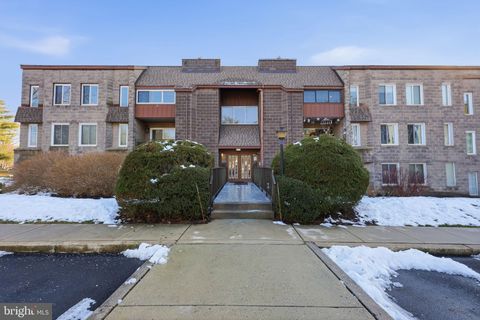 132 LEEDOM WAY NEWTOWN PA 18940