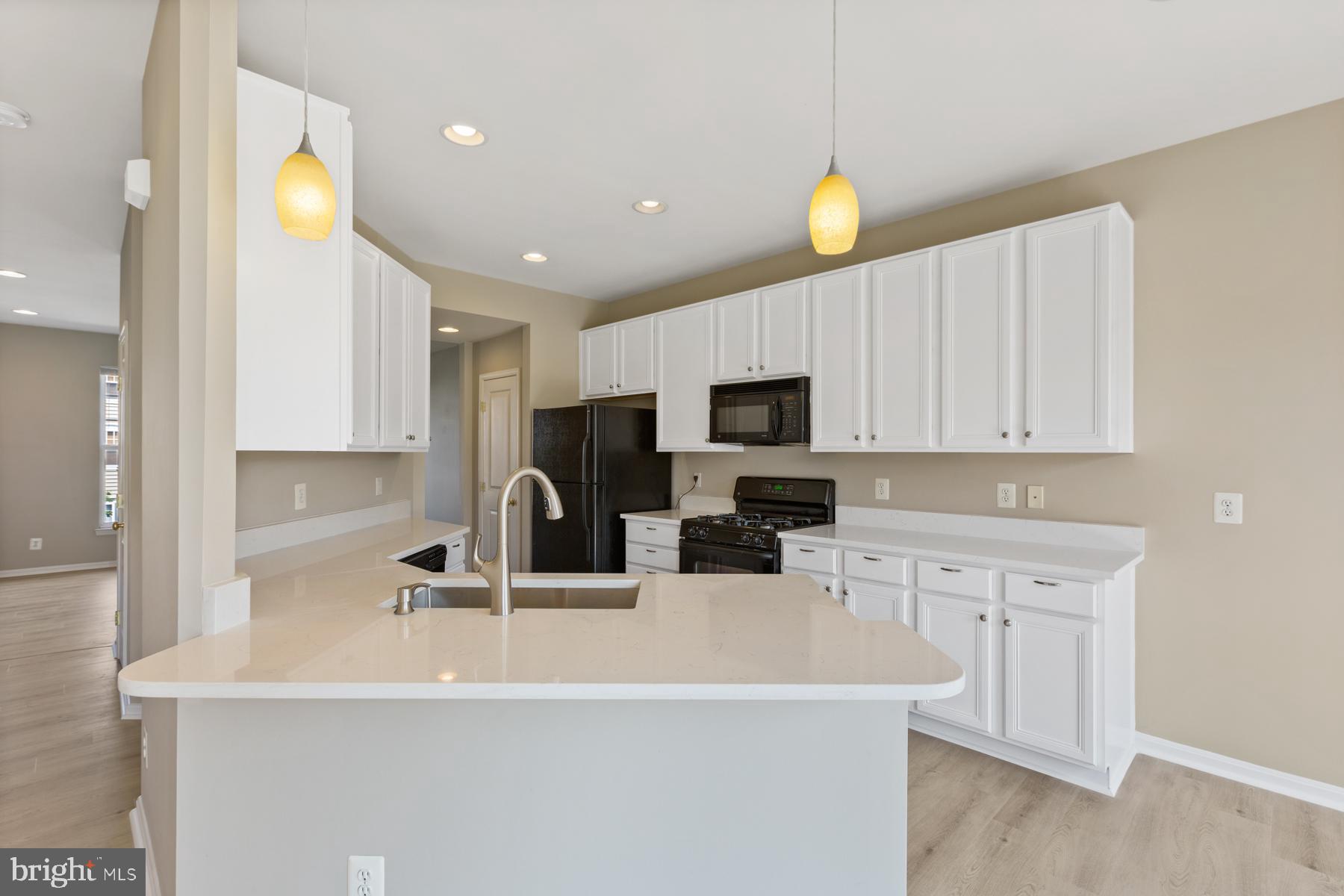 PEMBROOKE - Residential Lease