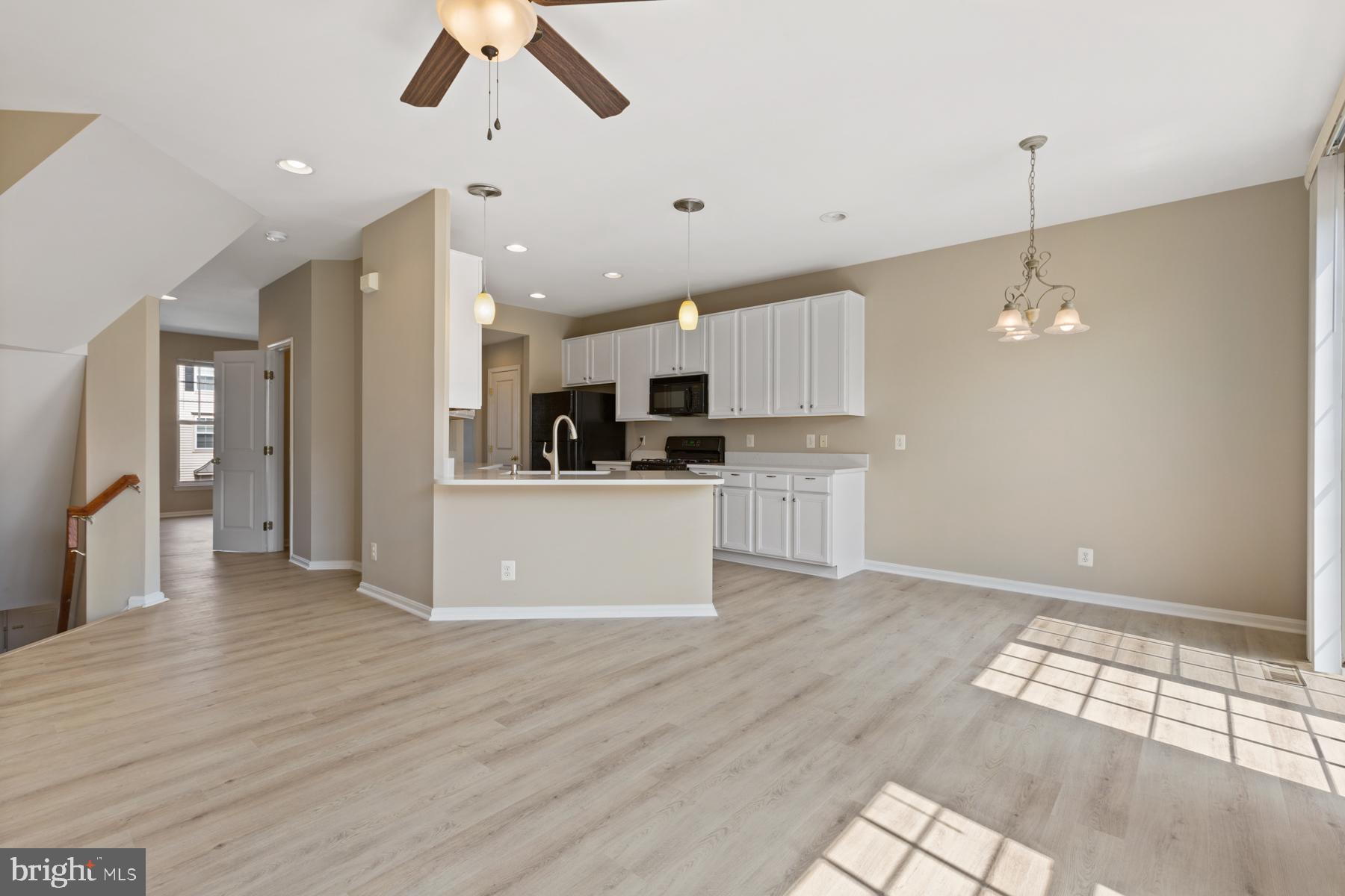 PEMBROOKE - Residential Lease