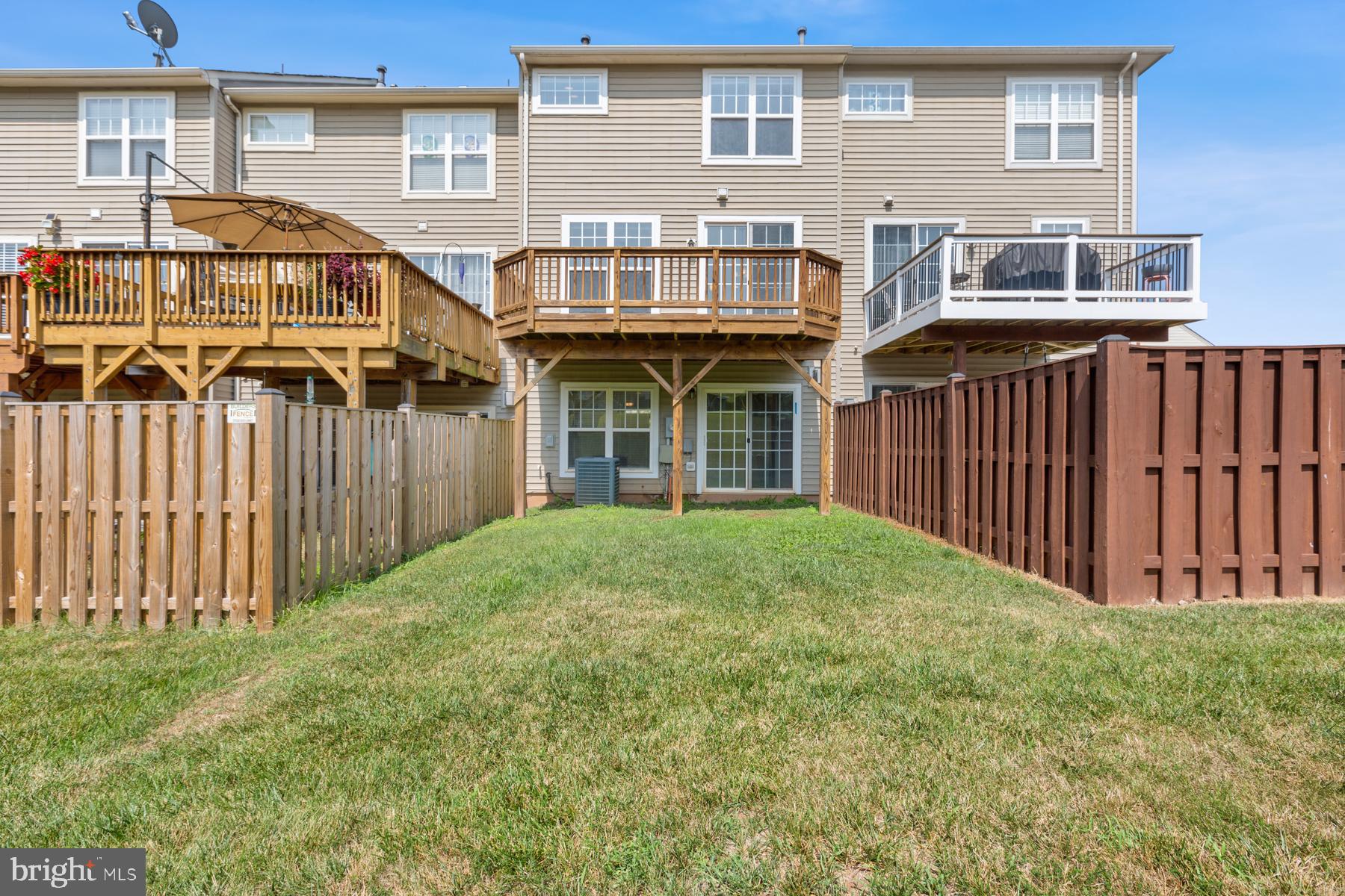 PEMBROOKE - Residential Lease