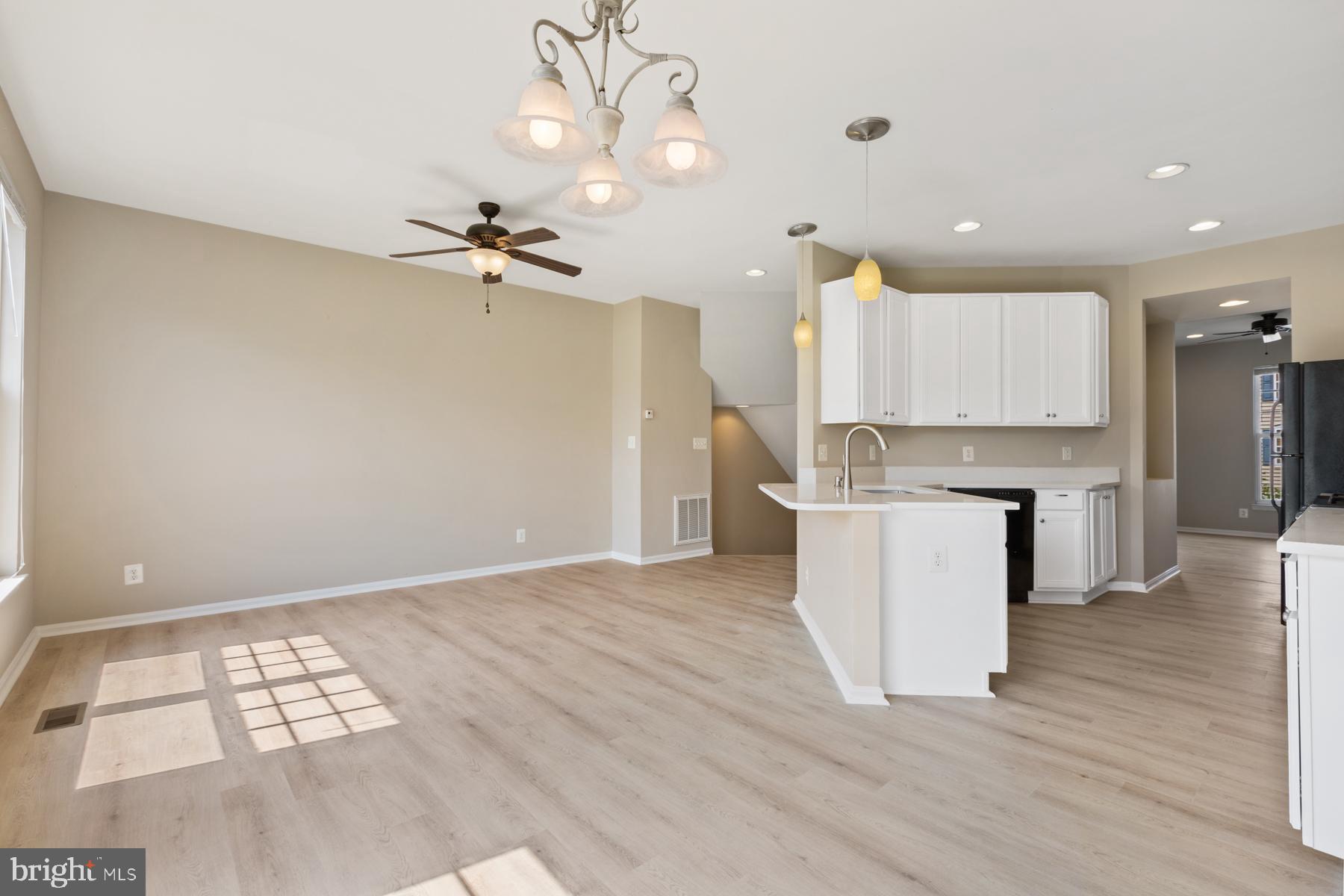 PEMBROOKE - Residential Lease