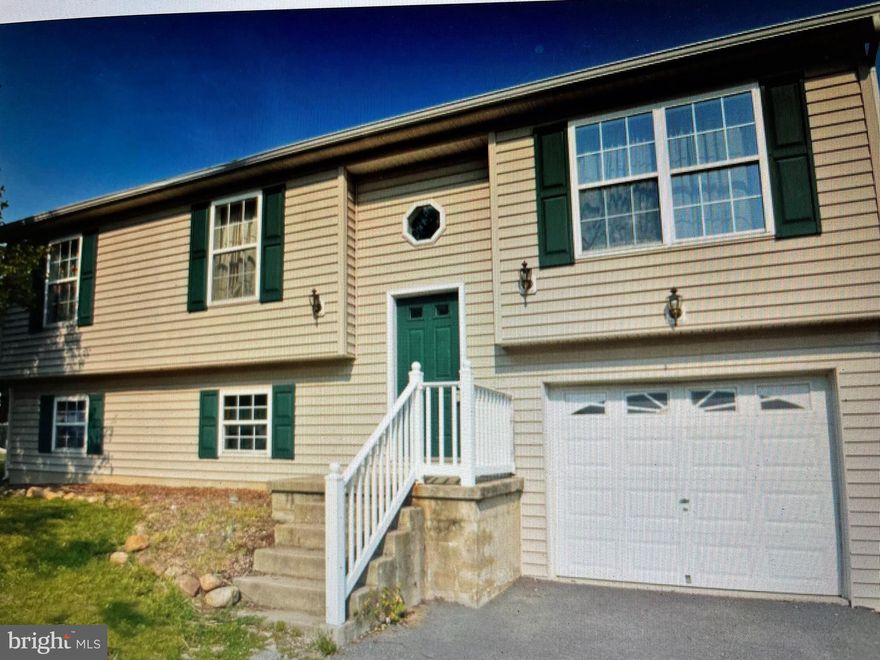 Great starter home located just outside the town of Hedgesville.  Conveniently located near schools, grocery stores, restaurants, and banks.  This home offers 3 bedrooms 1 bath,  wood floors, chair rail,  crown molding and a fenced yard.  The basement is partially finished and is roughed in for an additional bath.

WE ARE NOW IN A MULTIPLE OFFER SITUATION HIGHEST & BEST DEADLINE 4/9/22 @ 3PM