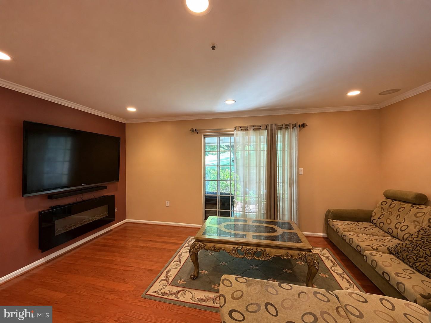 3 WICKHAM COURT 3