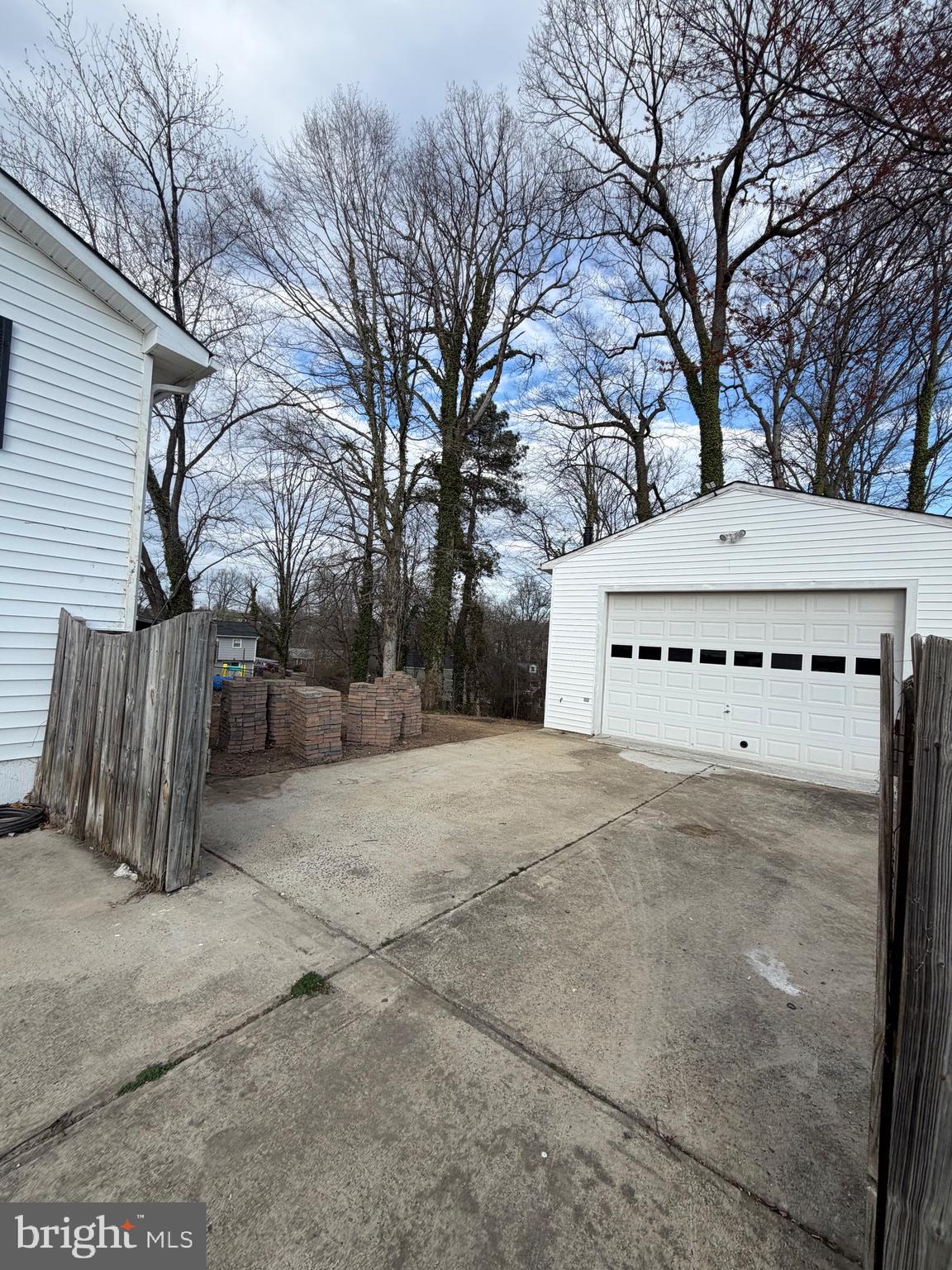 DALE CITY - Residential