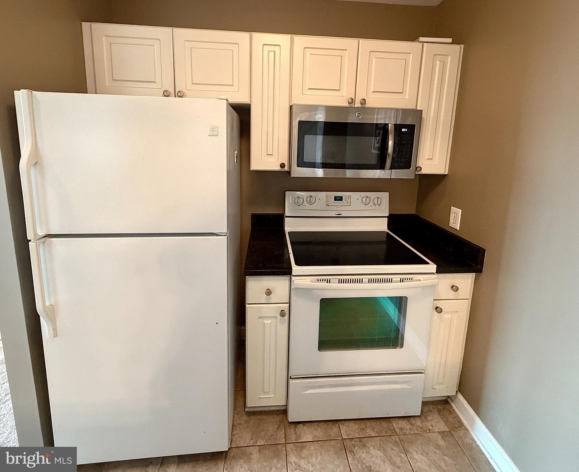 HARBORVIEW - Residential Lease