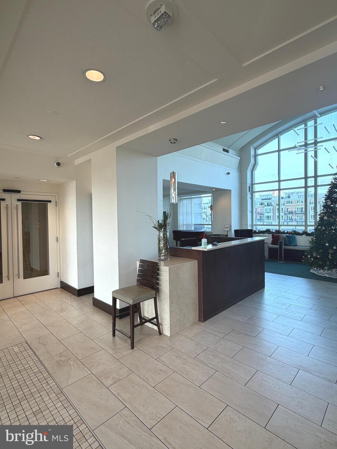 HARBORVIEW - Residential Lease