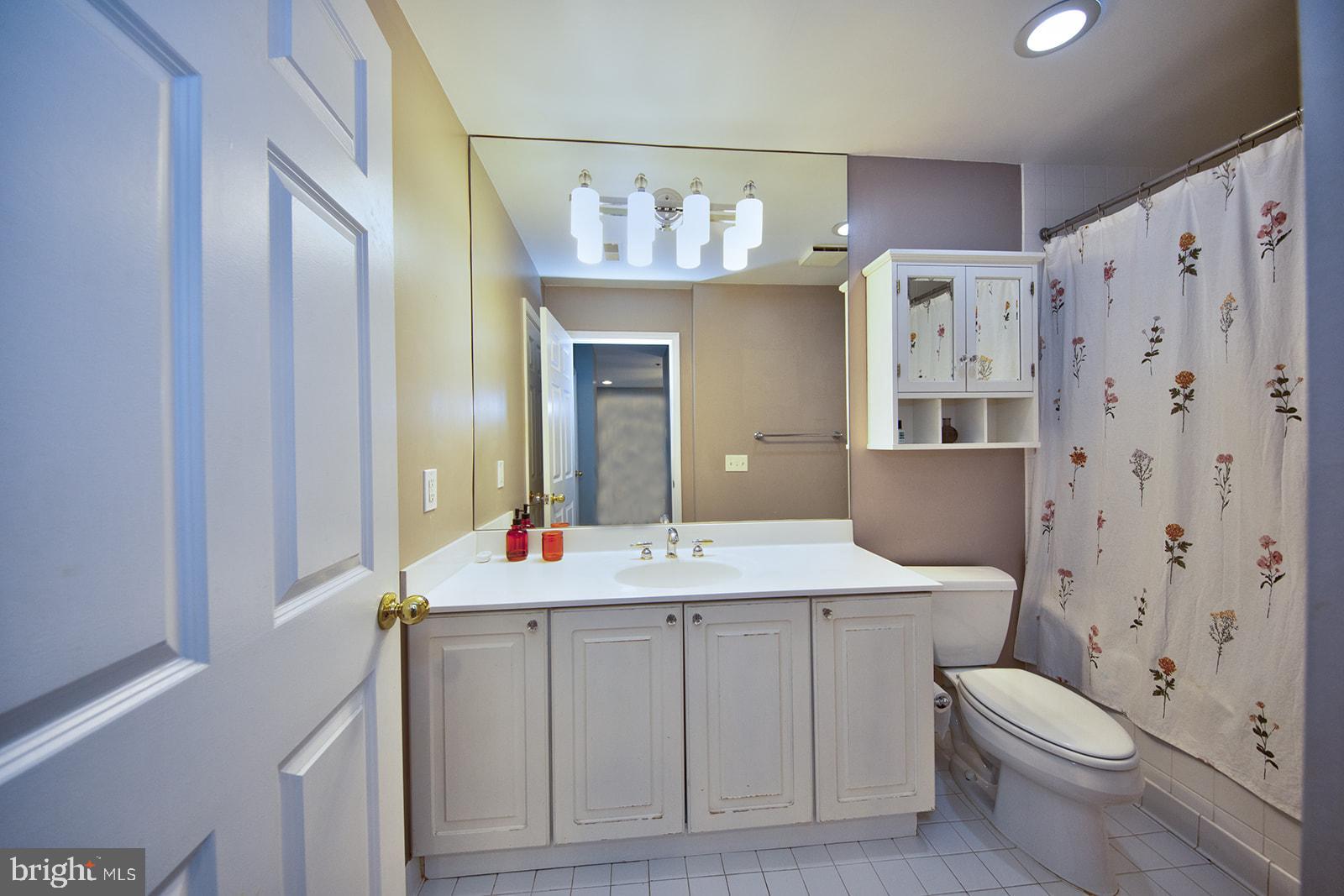 HARBORVIEW - Residential Lease