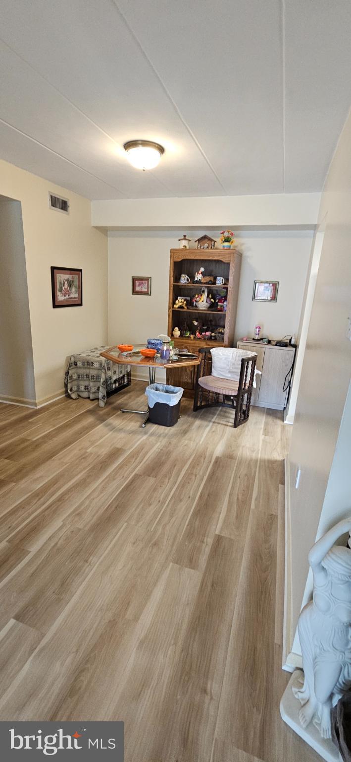 1101 DELAIRE LANDING ROAD 101