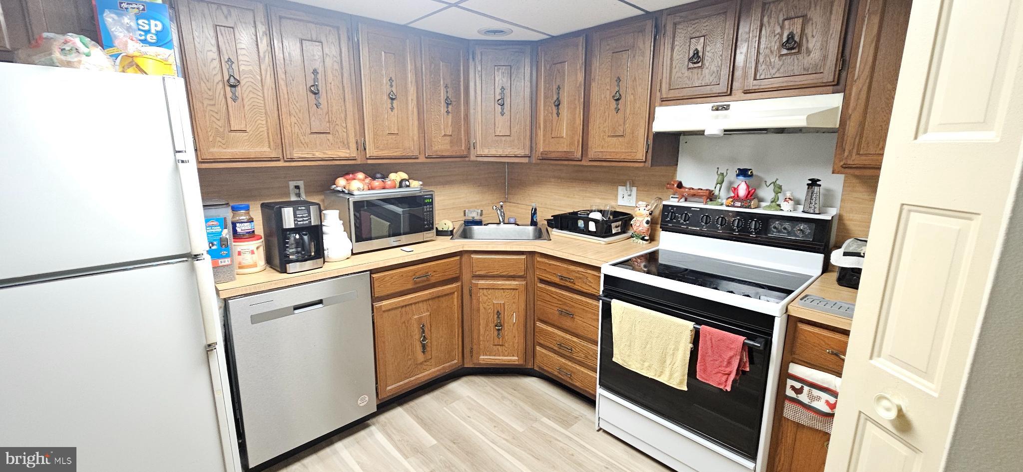 DELAIRE LANDING - Residential