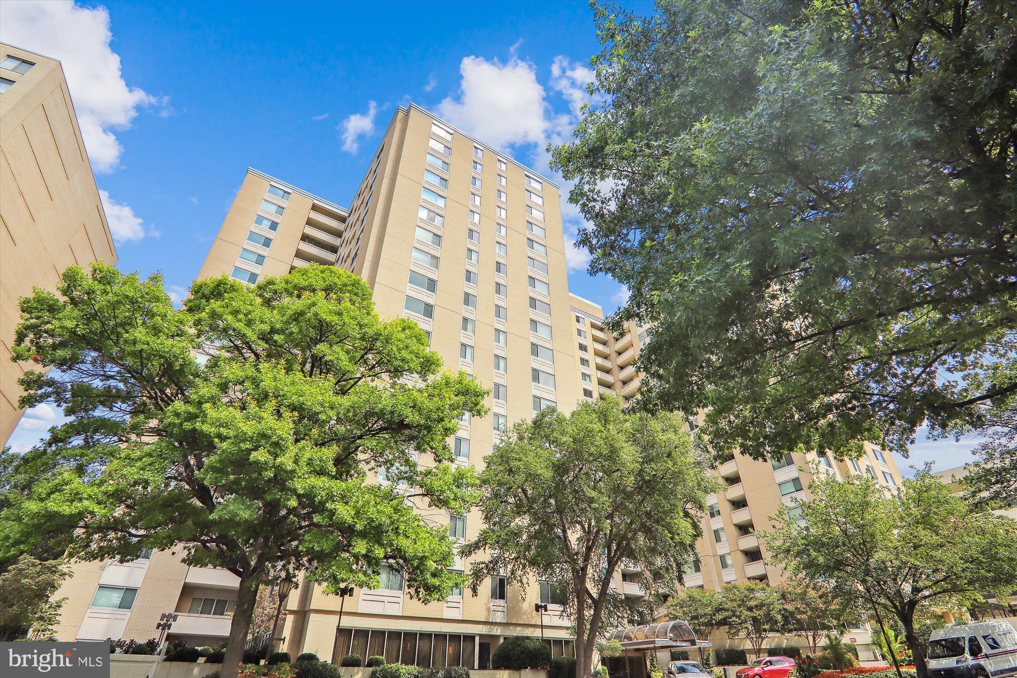 THE ELIZABETH - Residential