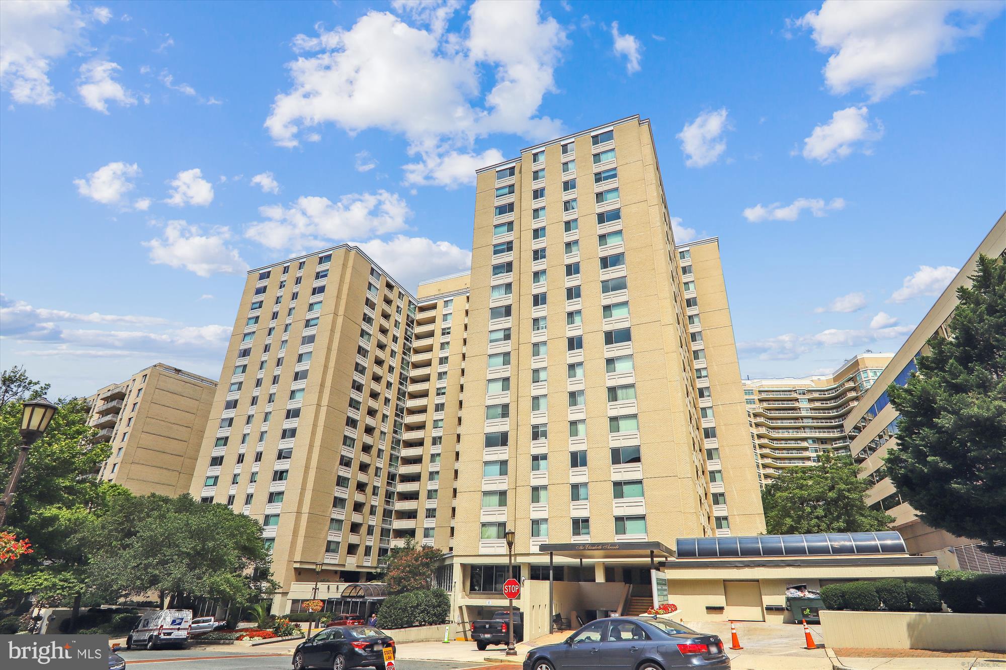 THE ELIZABETH - Residential