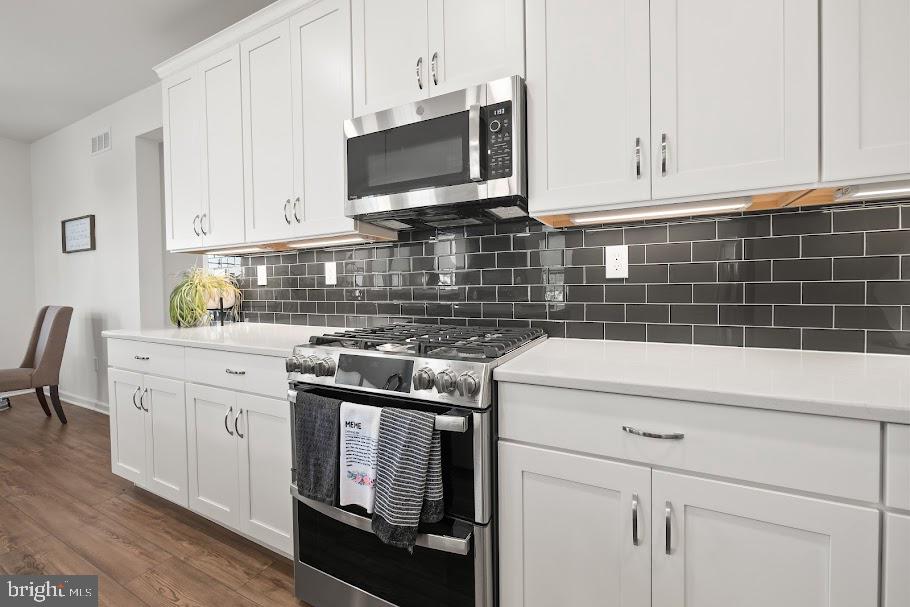 MILLBROOK FARMS - Residential