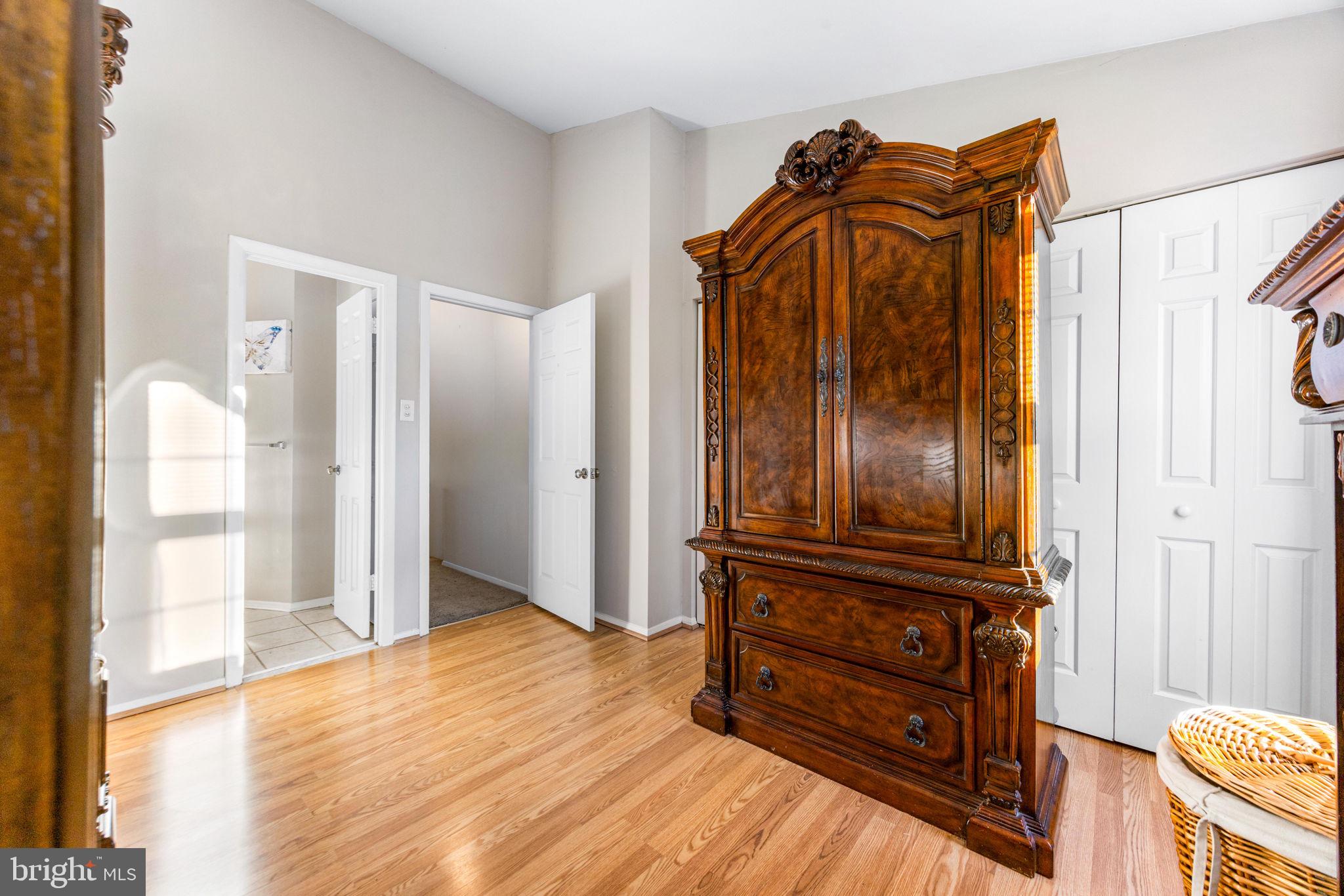 SAGAMORE VILLAGE - Residential