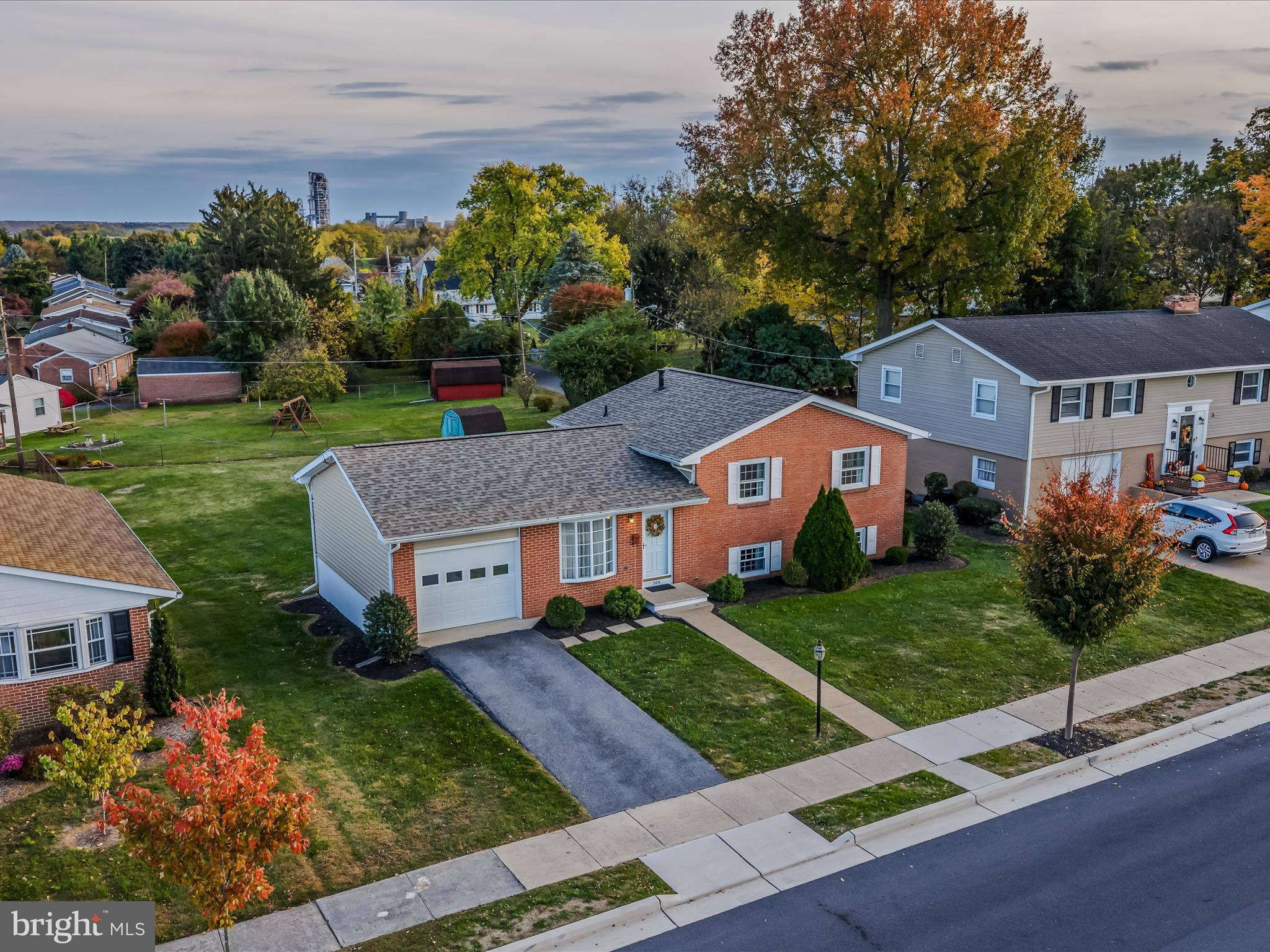 BERKELEY MANOR - Residential