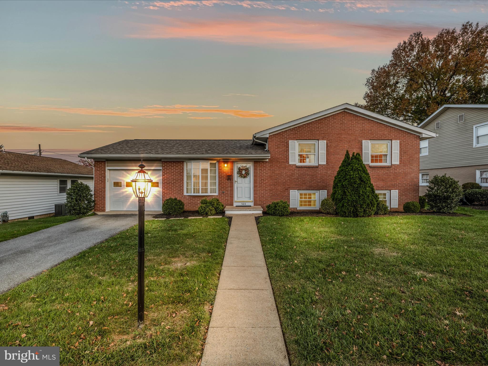 BERKELEY MANOR - Residential