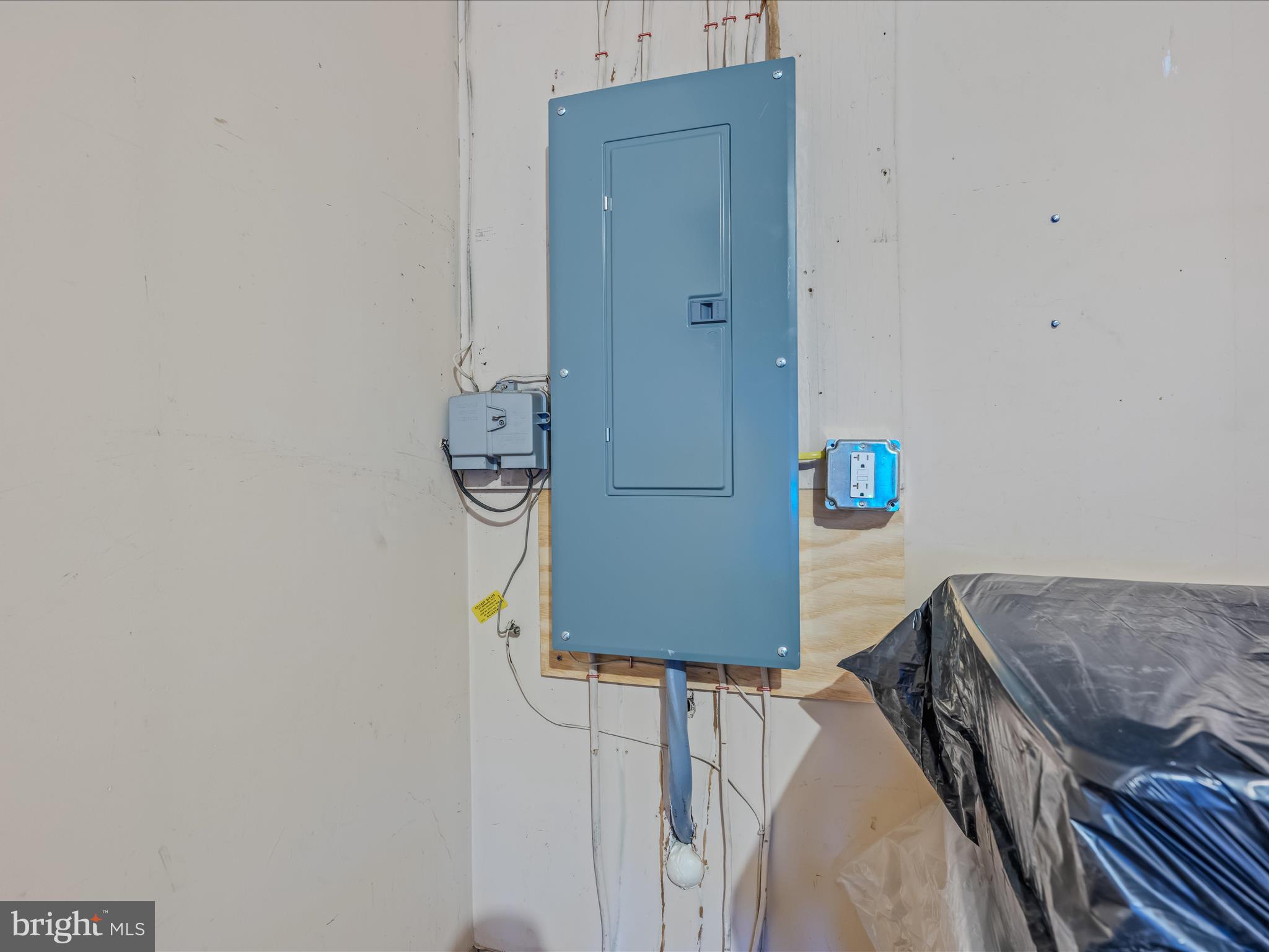 BERKELEY MANOR - Residential