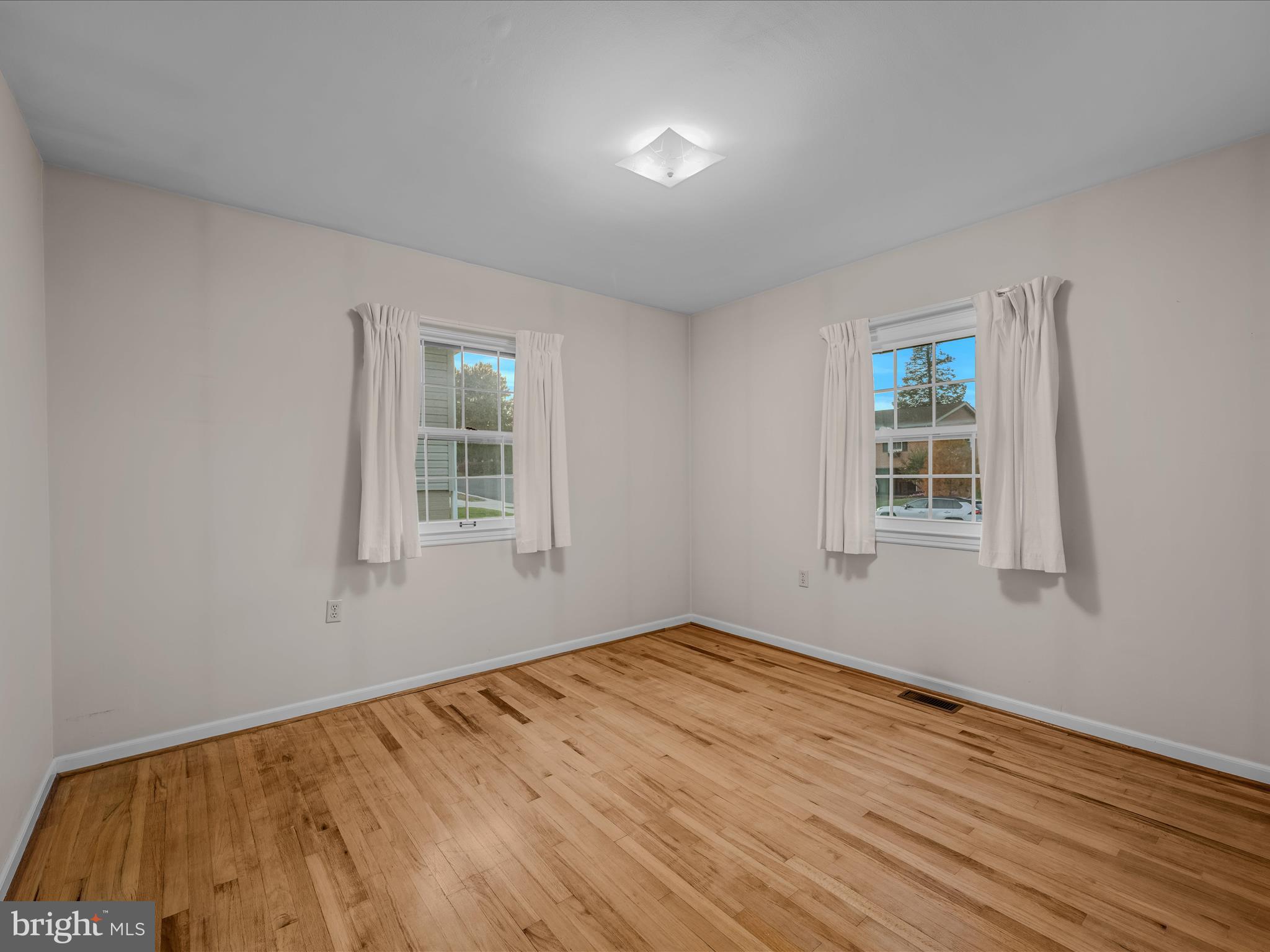 BERKELEY MANOR - Residential