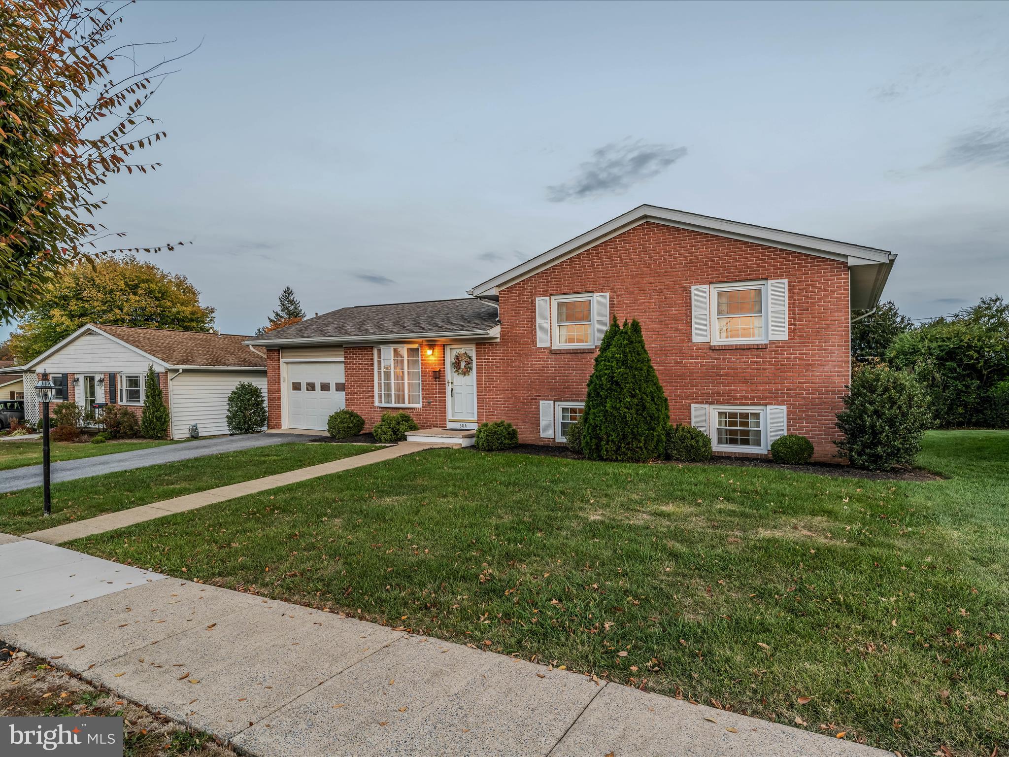 BERKELEY MANOR - Residential