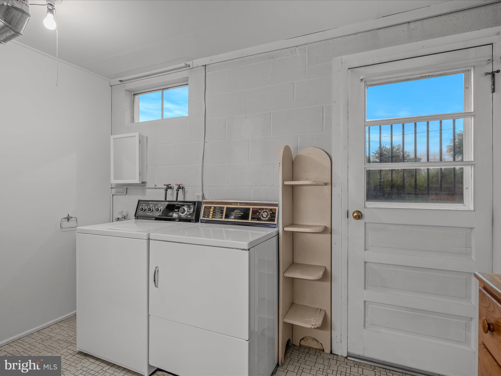 BERKELEY MANOR - Residential