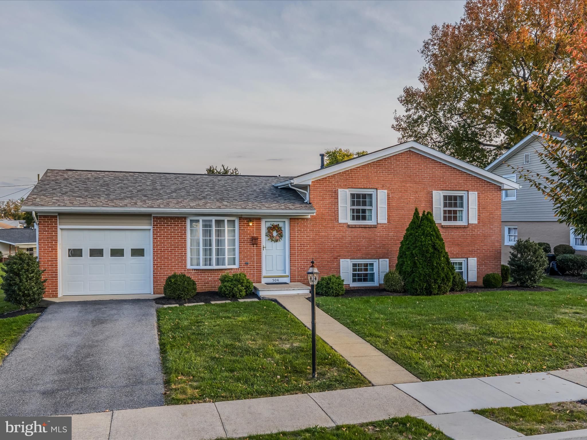 BERKELEY MANOR - Residential