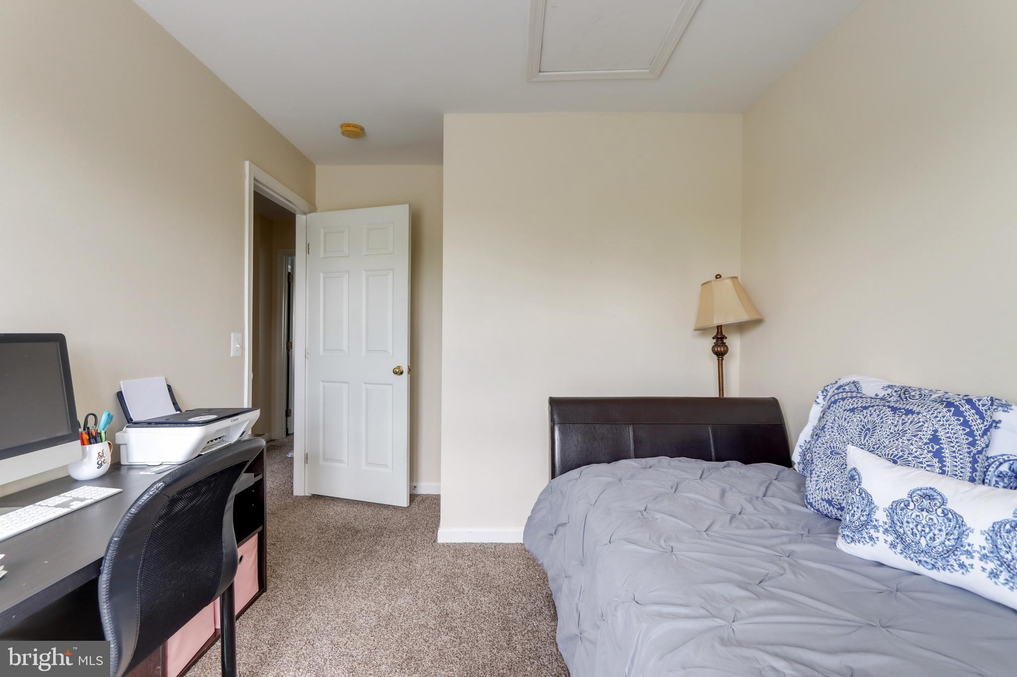 LAKELAND PLACE - Residential