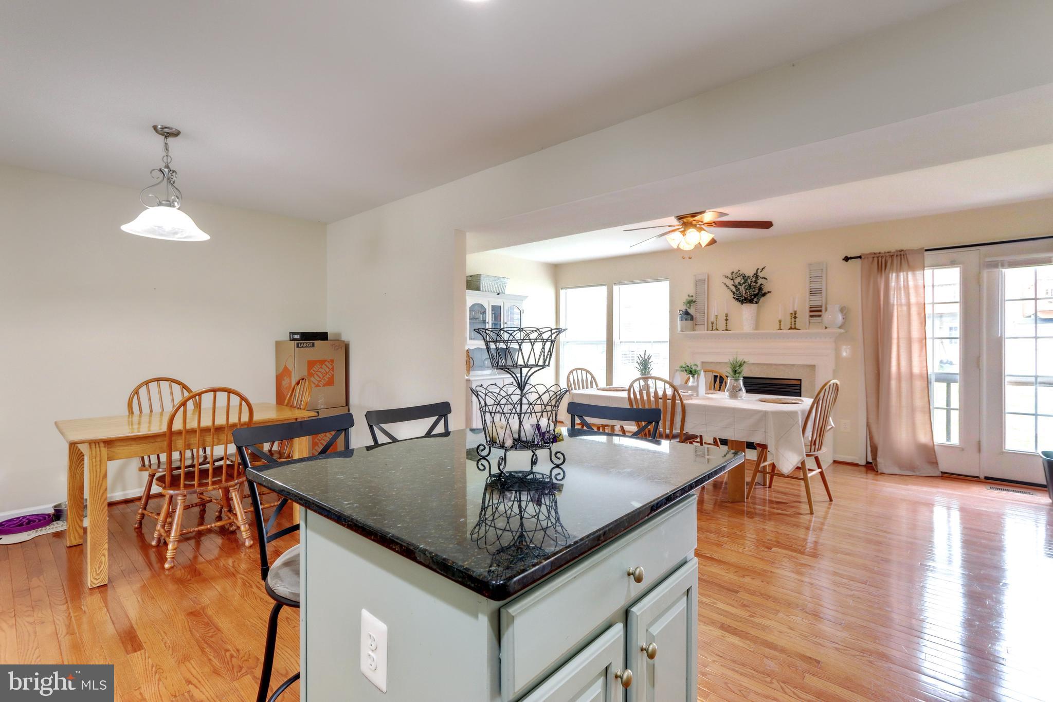 LAKELAND PLACE - Residential