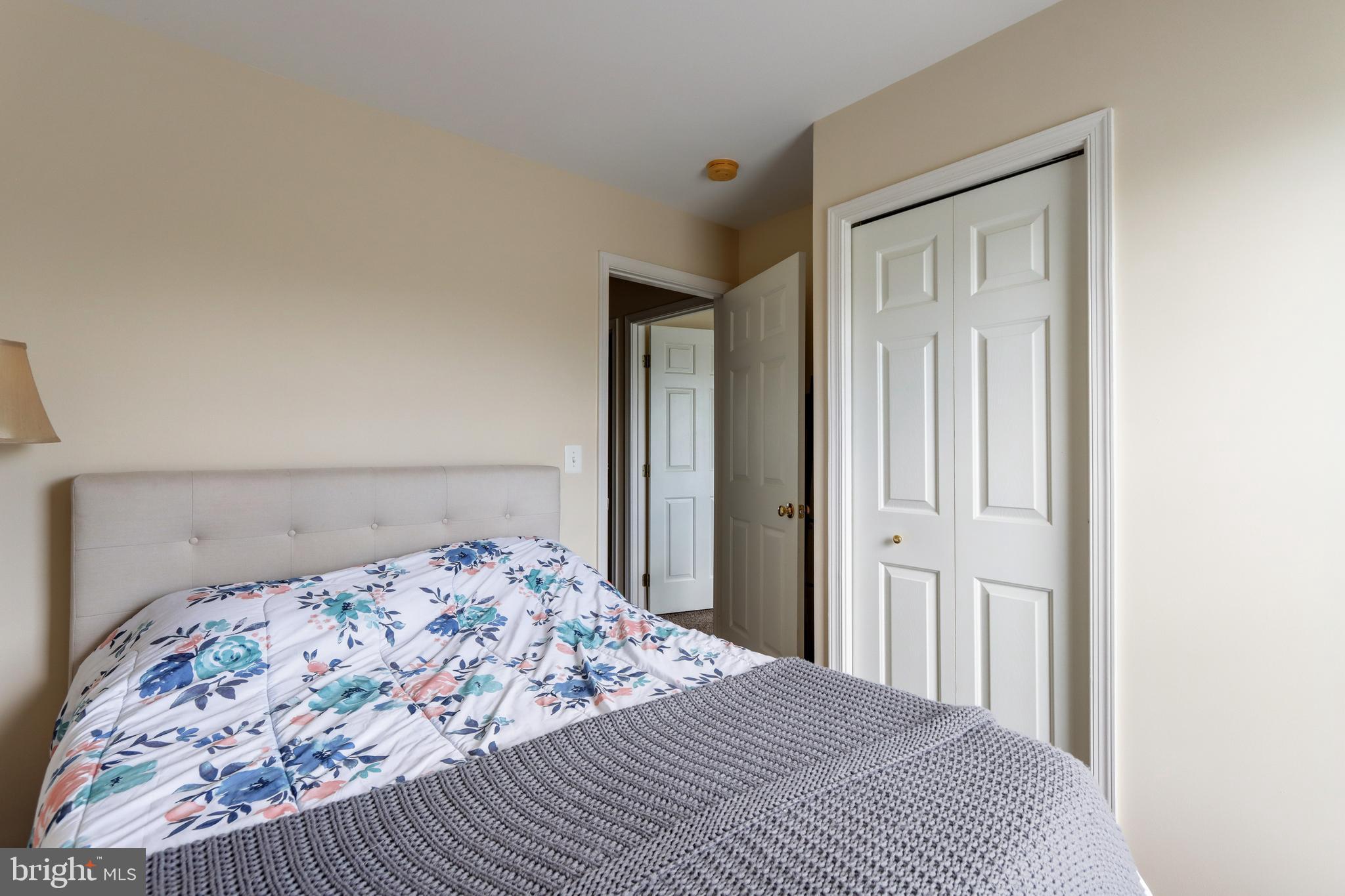 LAKELAND PLACE - Residential