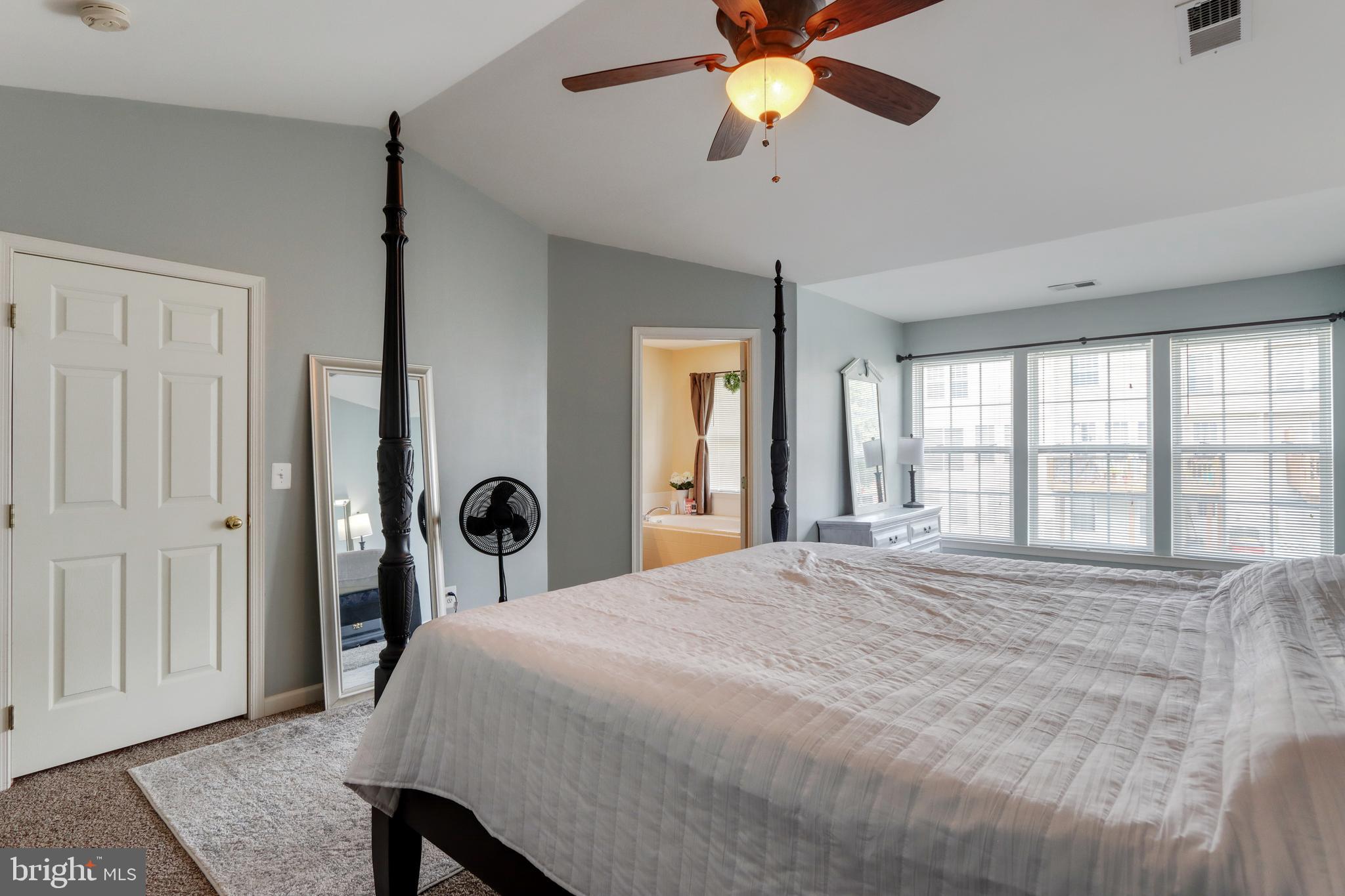 LAKELAND PLACE - Residential