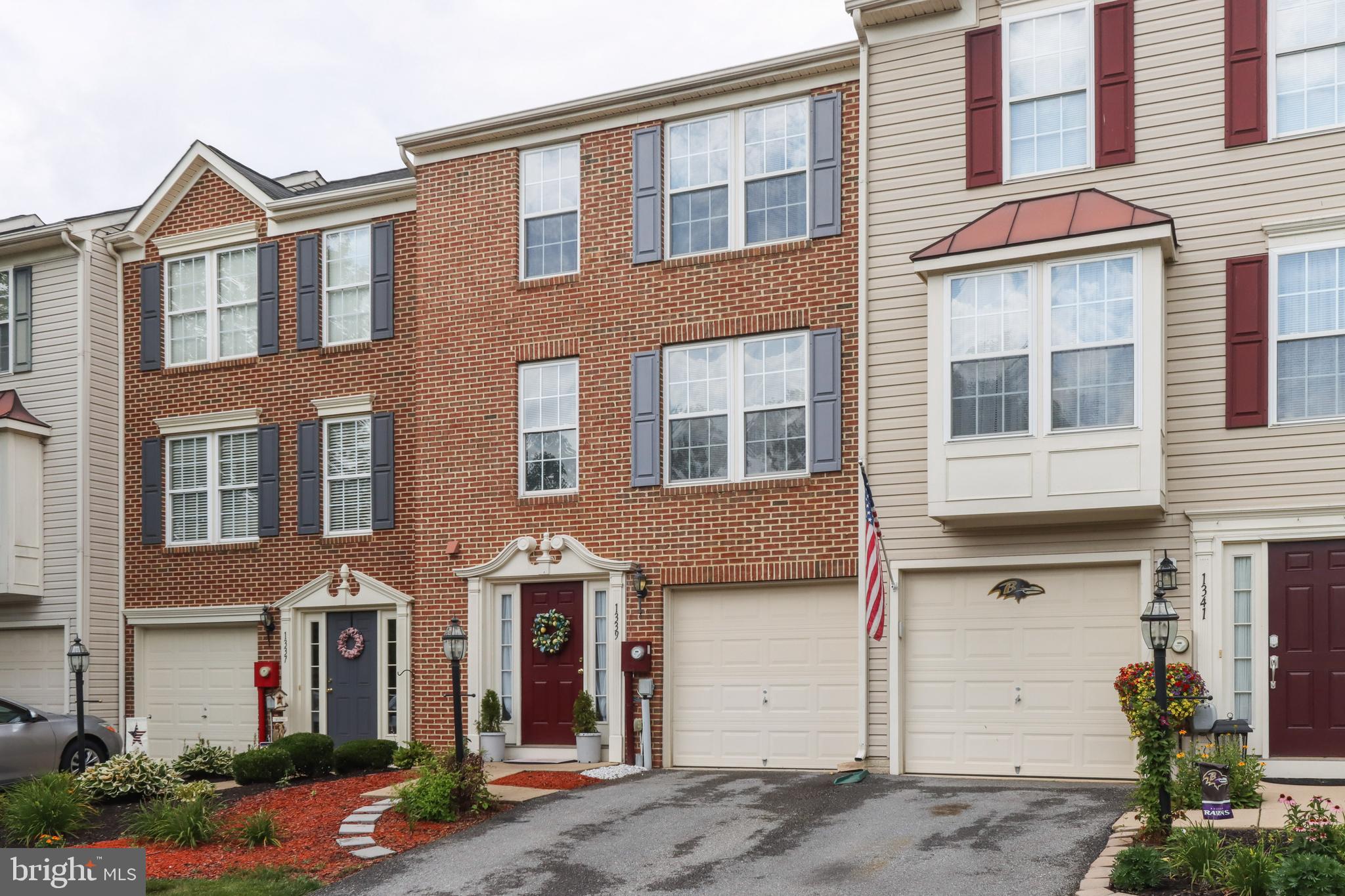 LAKELAND PLACE - Residential