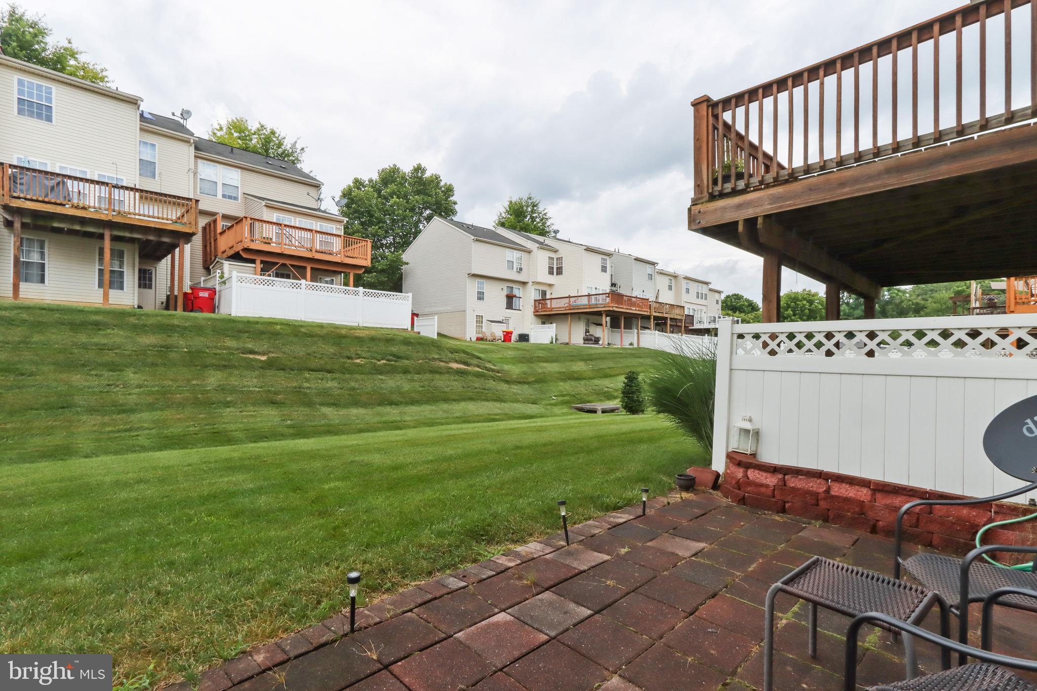 LAKELAND PLACE - Residential