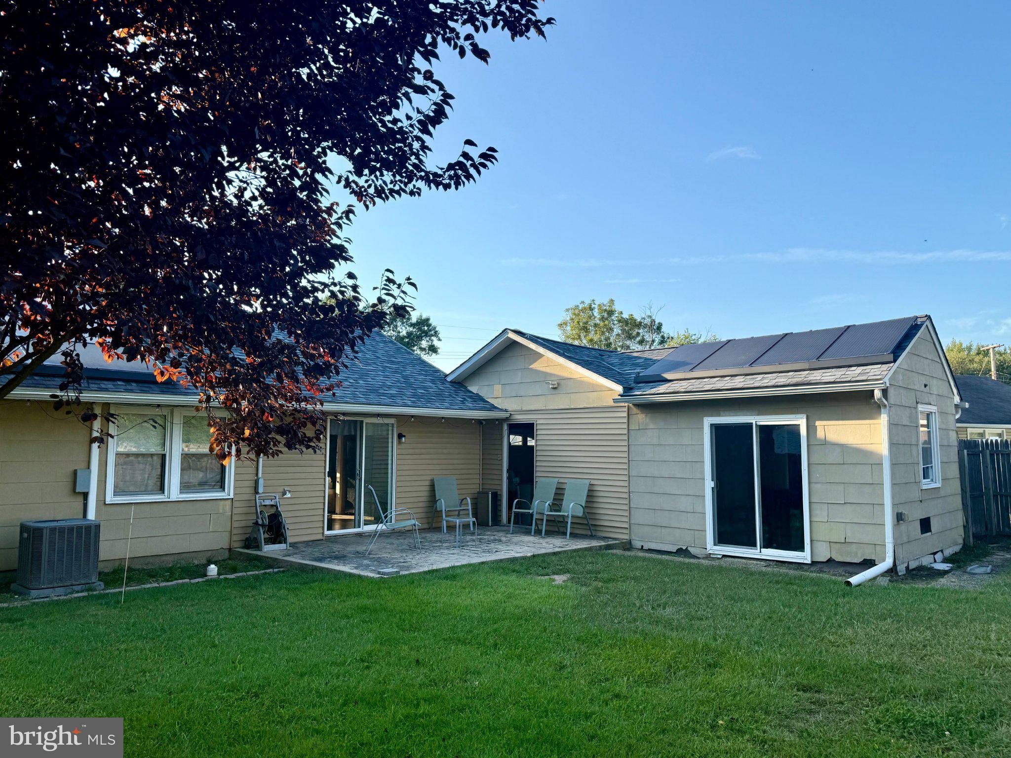 259 N DENNIS DRIVE
