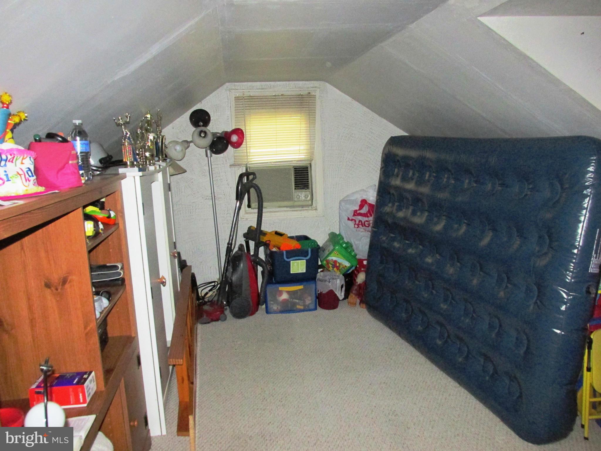 ANNALEE HEIGHTS - Residential