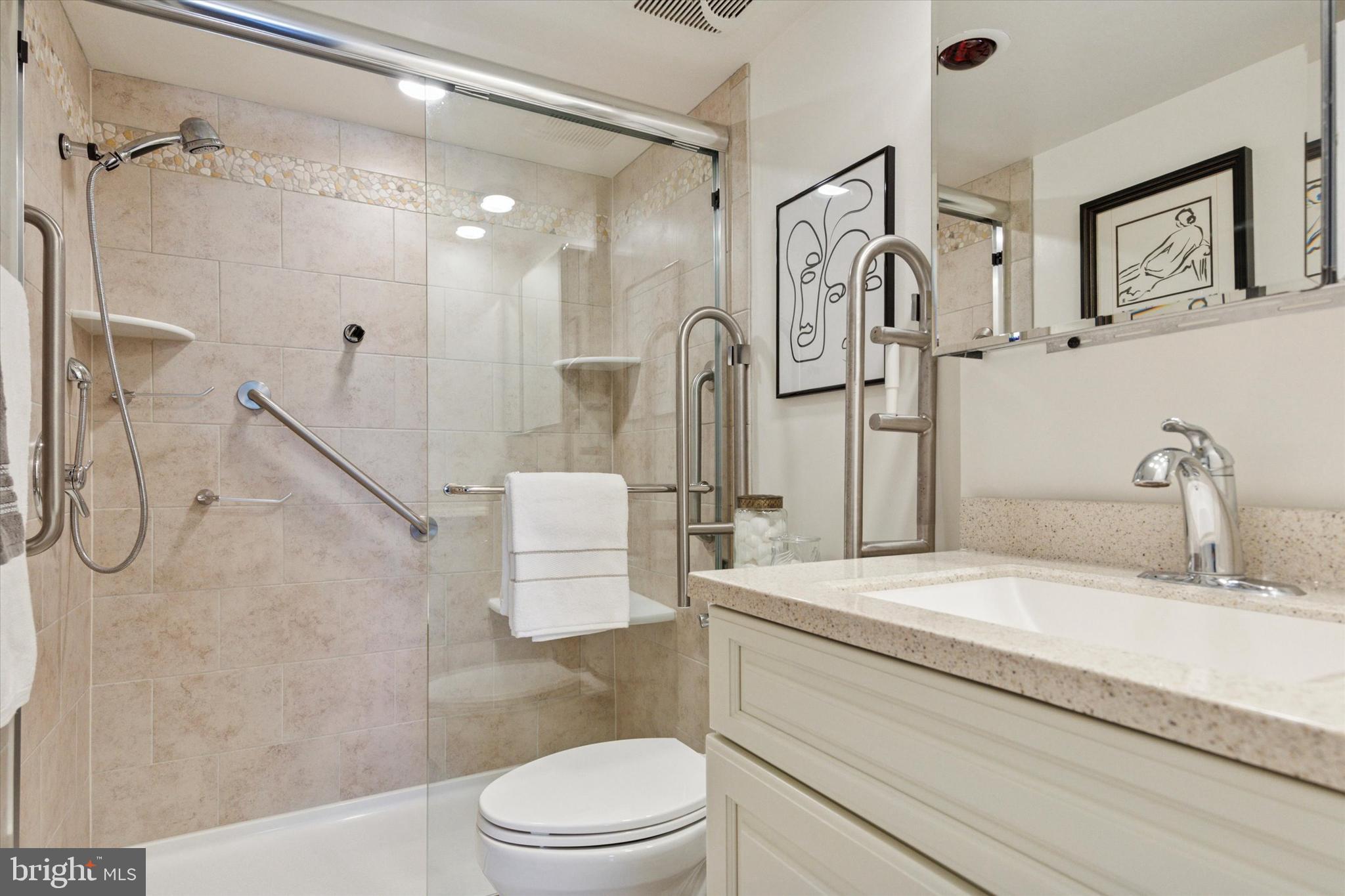 JENKINTOWN - Residential