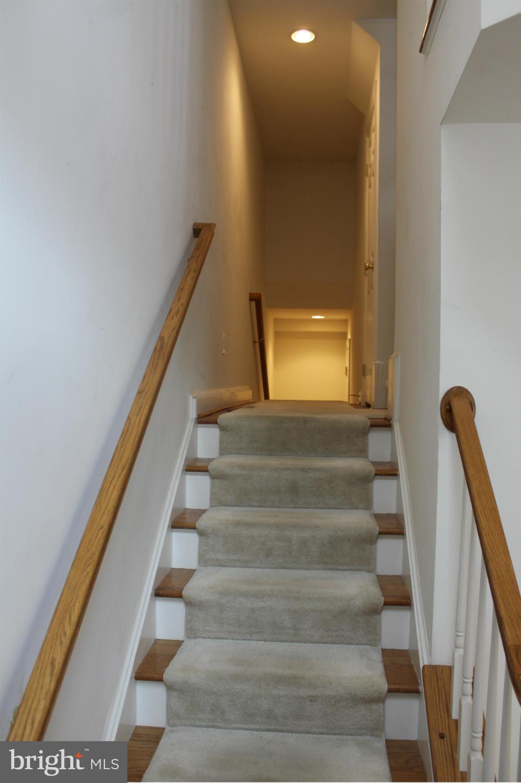 RESERVE AT TYSONS CORNER - Residential Lease