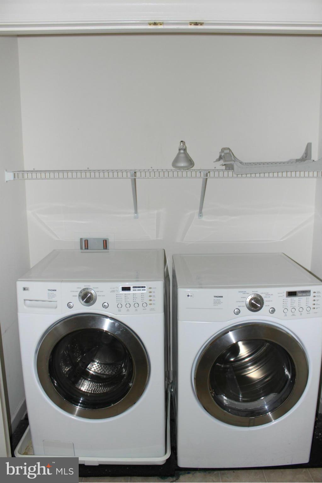 RESERVE AT TYSONS CORNER - Residential Lease