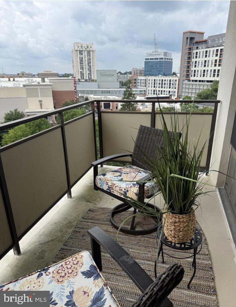 RIDGELY TOWSON CENTER - Residential