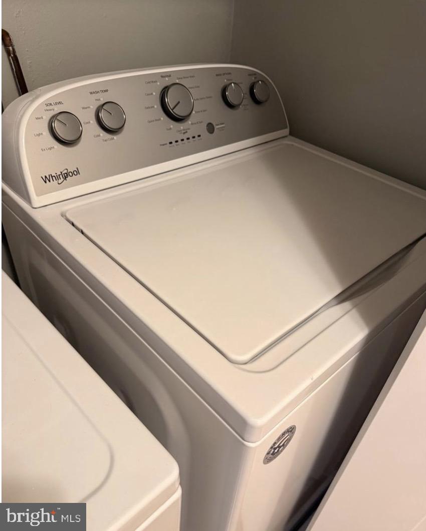 RIDGELY TOWSON CENTER - Residential