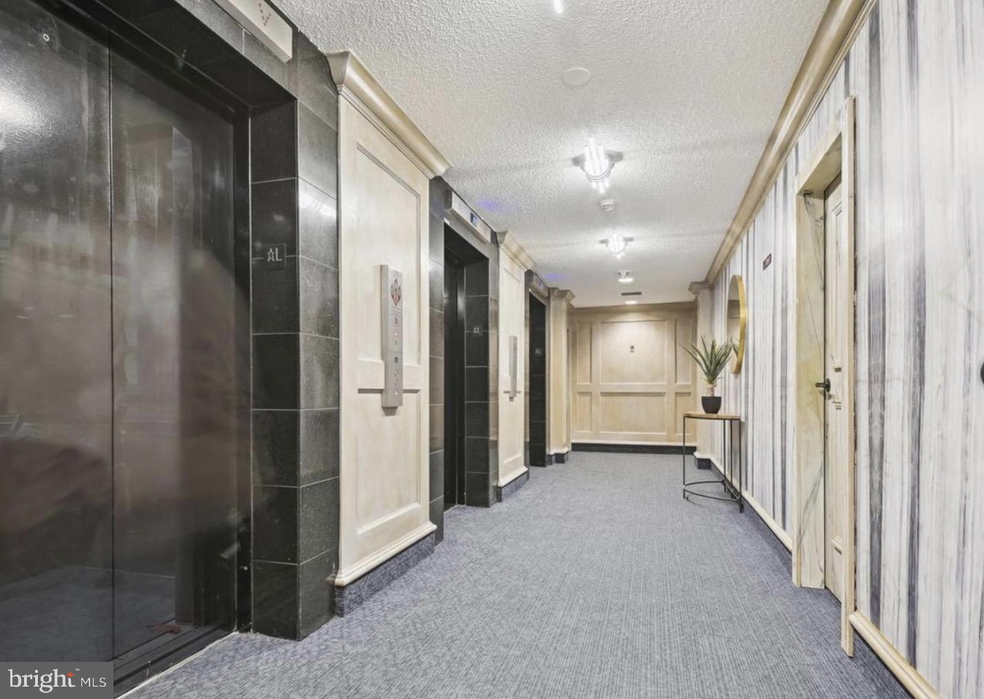 RIDGELY TOWSON CENTER - Residential