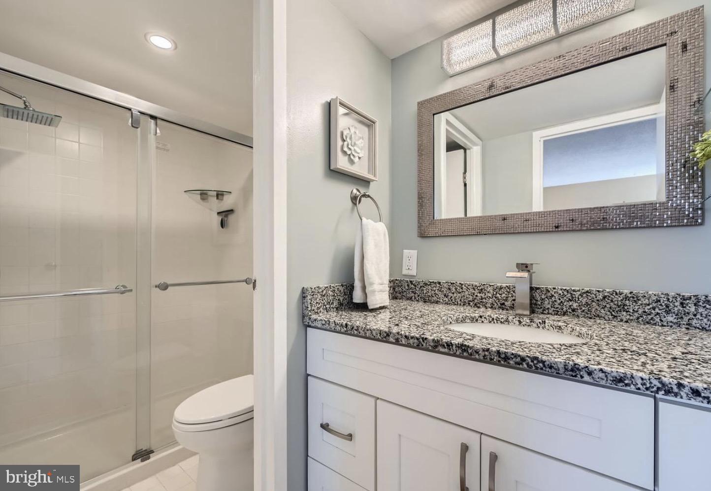 RIDGELY TOWSON CENTER - Residential