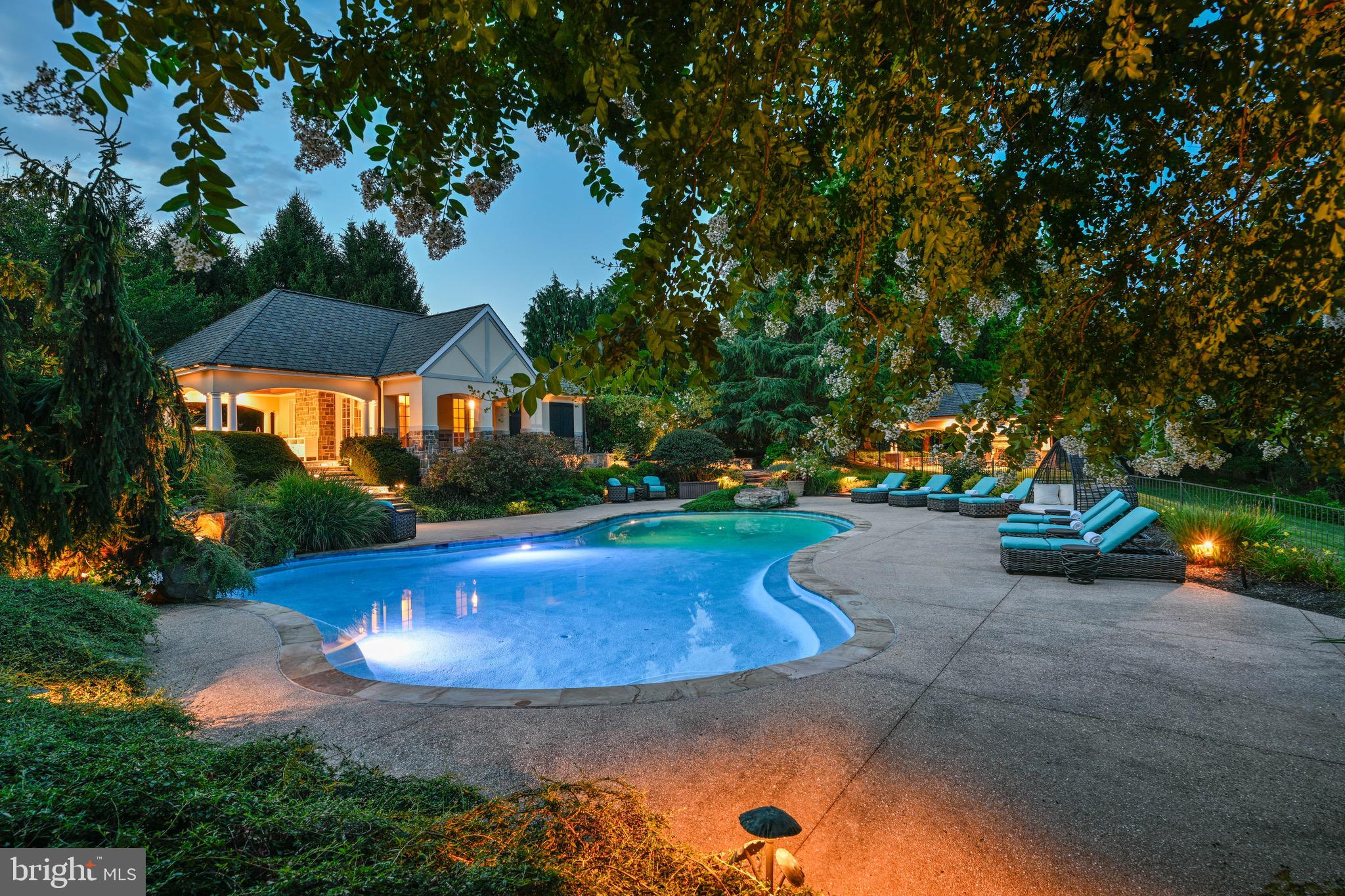 NICHOLSONS MANOR - Residential