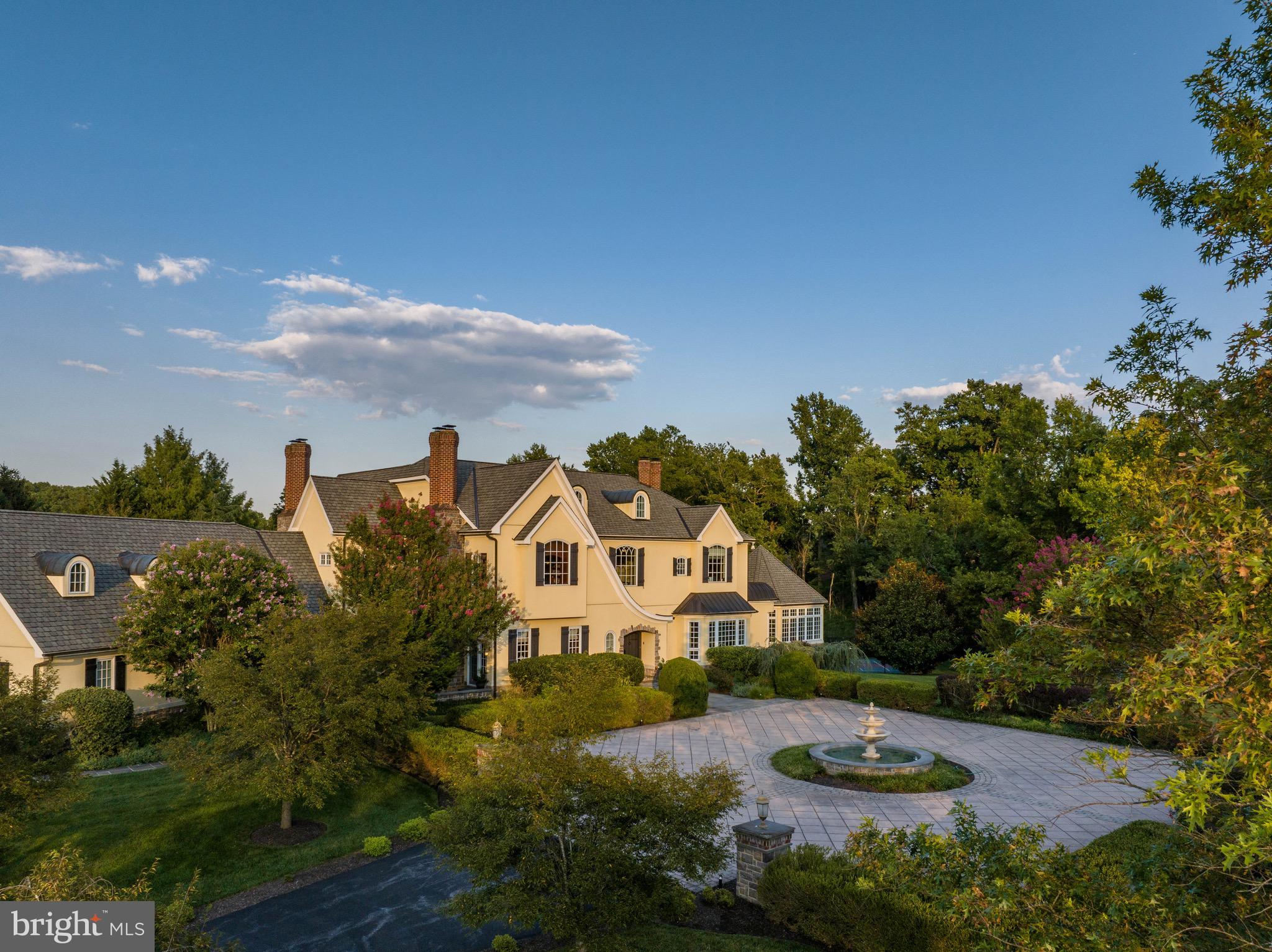 NICHOLSONS MANOR - Residential