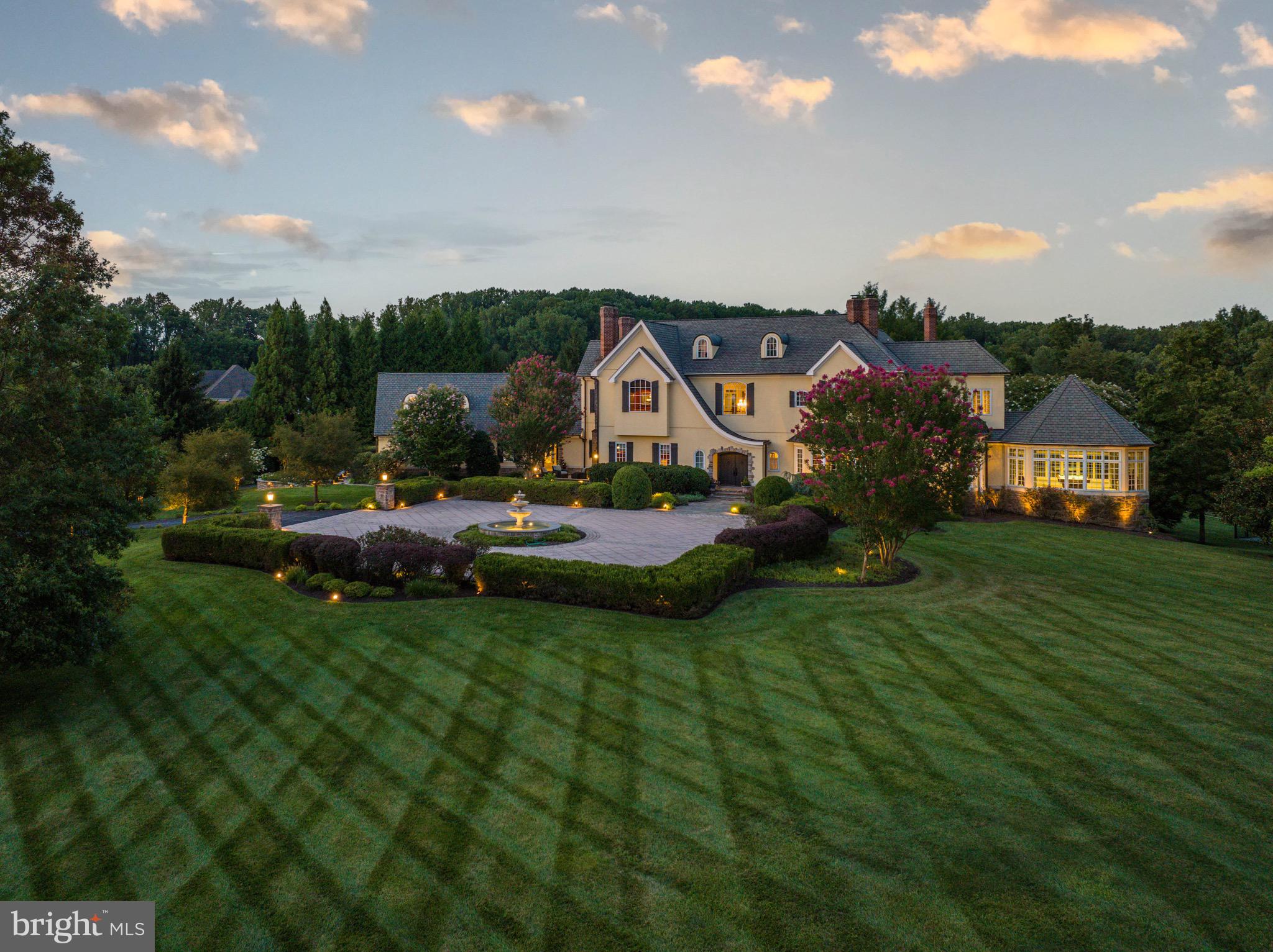 NICHOLSONS MANOR - Residential