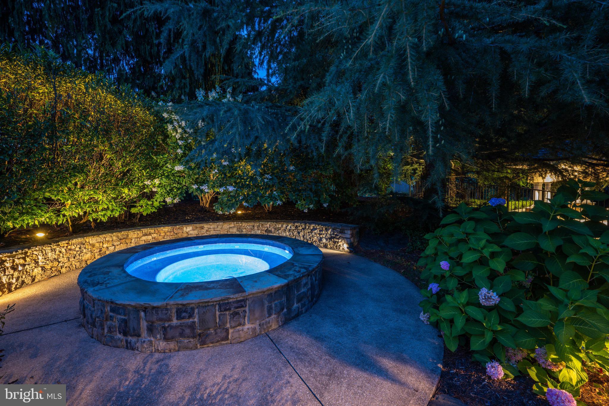 NICHOLSONS MANOR - Residential