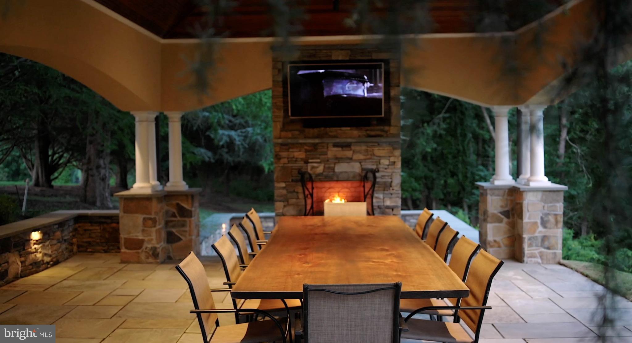 NICHOLSONS MANOR - Residential