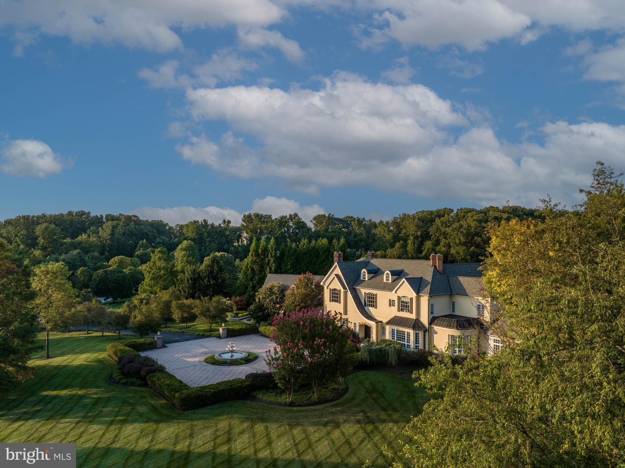 NICHOLSONS MANOR - Residential