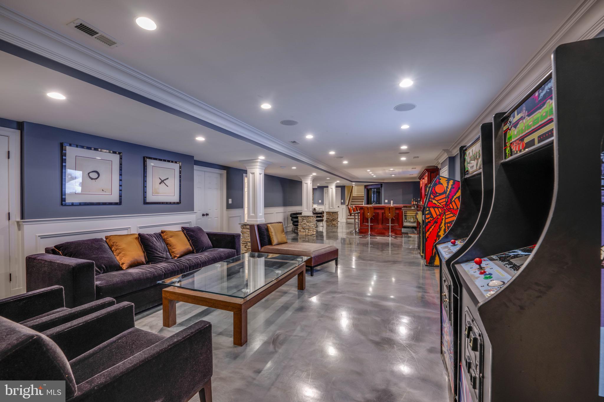 NICHOLSONS MANOR - Residential